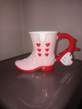 Western Boot-Shaped Mug - Heart Accent 10.6 Fl Oz